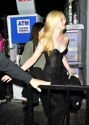 Elle Fanning OnlyFans Leaked Free Thumbnail Picture - #6N3ZTXHPhO