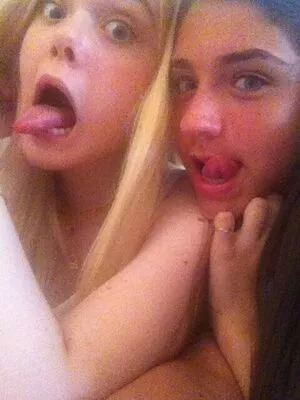 Elle Fanning OnlyFans Leaked Free Thumbnail Picture - #6PhMlxVkdG