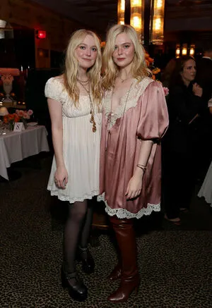 Elle Fanning OnlyFans Leaked Free Thumbnail Picture - #6v1m1e7tR6