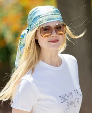 Elle Fanning OnlyFans Leaked Free Thumbnail Picture - #77JUfod8iX