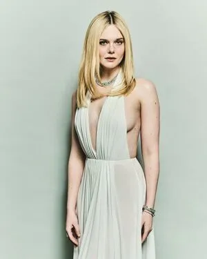 Elle Fanning OnlyFans Leaked Free Thumbnail Picture - #77wpw2OGcb