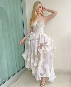 Elle Fanning OnlyFans Leaked Free Thumbnail Picture - #7mXW97bVVI