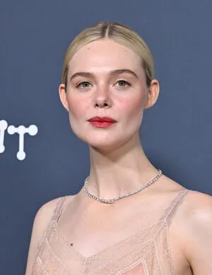 Elle Fanning OnlyFans Leaked Free Thumbnail Picture - #81LPa45aET