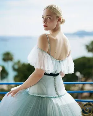 Elle Fanning OnlyFans Leaked Free Thumbnail Picture - #83PTxXilJ0