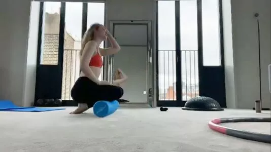 Elle Fanning OnlyFans Leaked Free Thumbnail Picture - #8jhYGwml20