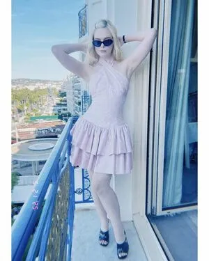 Elle Fanning OnlyFans Leaked Free Thumbnail Picture - #9IfcXoXt17