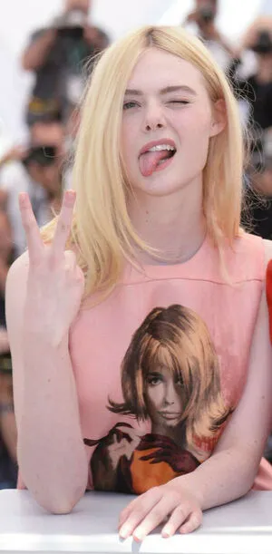 Elle Fanning OnlyFans Leaked Free Thumbnail Picture - #9OuiFE2EKf