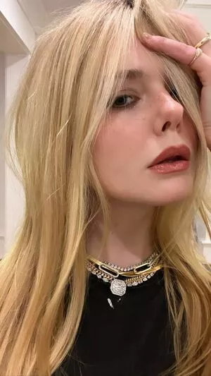 Elle Fanning OnlyFans Leaked Free Thumbnail Picture - #9bal21LvAH