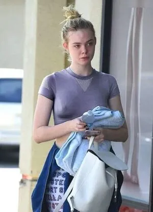 Elle Fanning OnlyFans Leaked Free Thumbnail Picture - #9tQ2cIHTD1