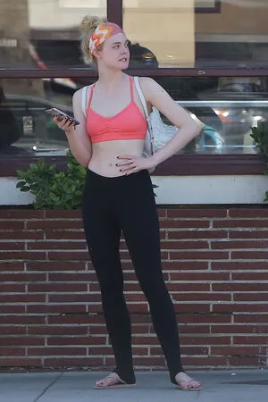 Elle Fanning OnlyFans Leaked Free Thumbnail Picture - #AZCvzK1NNh