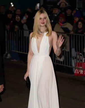 Elle Fanning OnlyFans Leaked Free Thumbnail Picture - #AiGEsUurxG