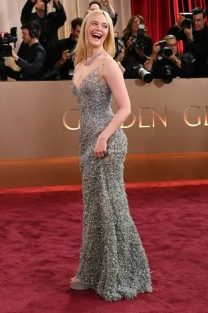 Elle Fanning OnlyFans Leaked Free Thumbnail Picture - #An5439L8w1