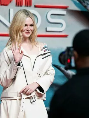 Elle Fanning OnlyFans Leaked Free Thumbnail Picture - #AtjZ8g1il9