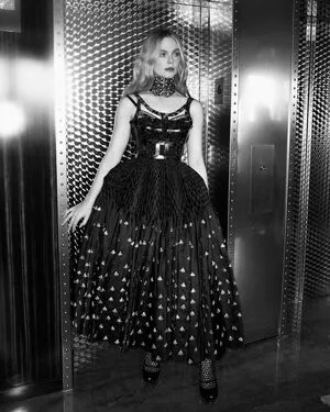 Elle Fanning OnlyFans Leaked Free Thumbnail Picture - #B3kzZaj5Ew