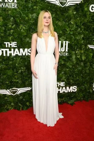 Elle Fanning OnlyFans Leaked Free Thumbnail Picture - #BUJBs4nVVt