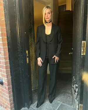 Elle Fanning OnlyFans Leaked Free Thumbnail Picture - #BsIX5kXjmY