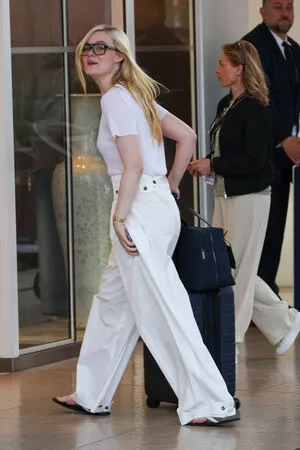 Elle Fanning OnlyFans Leaked Free Thumbnail Picture - #D9cTHiVkIk