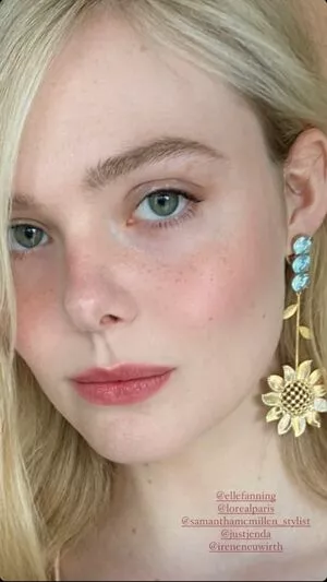 Elle Fanning OnlyFans Leaked Free Thumbnail Picture - #DKidYNn7Xn
