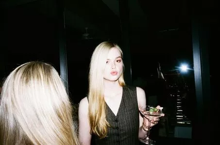 Elle Fanning OnlyFans Leaked Free Thumbnail Picture - #DTmclewjDf