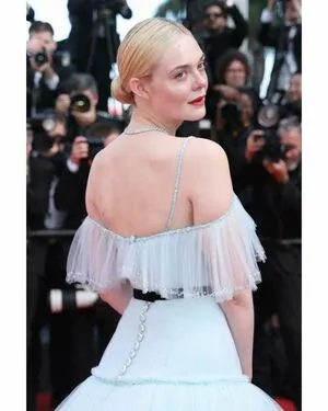 Elle Fanning OnlyFans Leaked Free Thumbnail Picture - #EdEI3M9Hvg