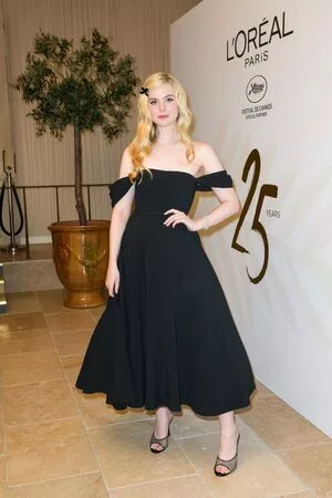 Elle Fanning OnlyFans Leaked Free Thumbnail Picture - #EfIITA3Rlv