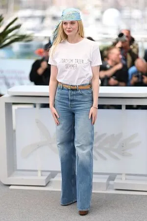 Elle Fanning OnlyFans Leaked Free Thumbnail Picture - #Eq8iZk9oHB