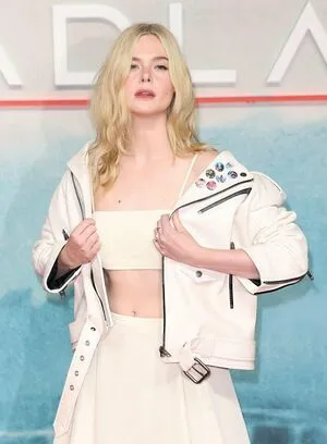 Elle Fanning OnlyFans Leaked Free Thumbnail Picture - #F0KzJ8eq3n