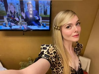Elle Fanning OnlyFans Leaked Free Thumbnail Picture - #F1matnmqsK