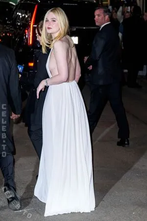 Elle Fanning OnlyFans Leaked Free Thumbnail Picture - #FER4Rlx9Mc