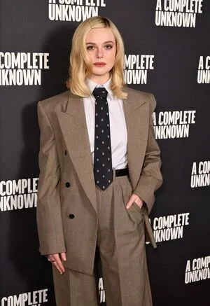 Elle Fanning OnlyFans Leaked Free Thumbnail Picture - #FcvqWH9d41