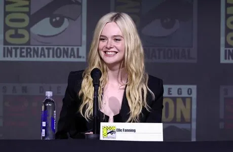 Elle Fanning OnlyFans Leaked Free Thumbnail Picture - #Fs5JswDgYO