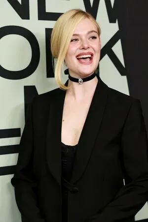 Elle Fanning OnlyFans Leaked Free Thumbnail Picture - #G8bsLeX0MV