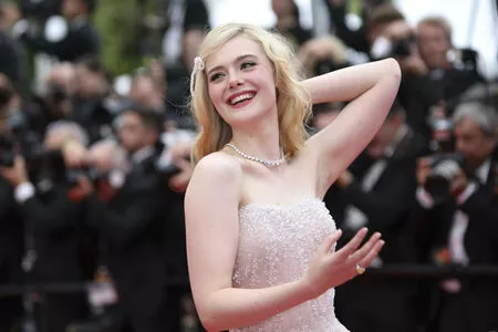 Elle Fanning OnlyFans Leaked Free Thumbnail Picture - #GoB8jqalRh