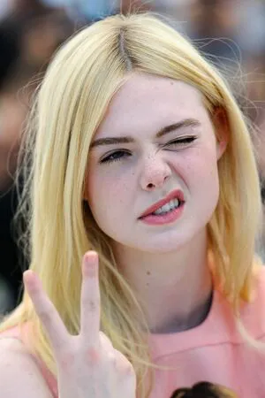 Elle Fanning OnlyFans Leaked Free Thumbnail Picture - #HluBucCStz