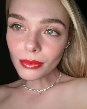 Elle Fanning OnlyFans Leaked Free Thumbnail Picture - #Hn8Hl8Voe1