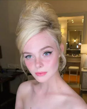Elle Fanning OnlyFans Leaked Free Thumbnail Picture - #Hu92pKKfGW
