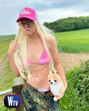 Elle Fanning OnlyFans Leaked Free Thumbnail Picture - #IIN3iqJXz2