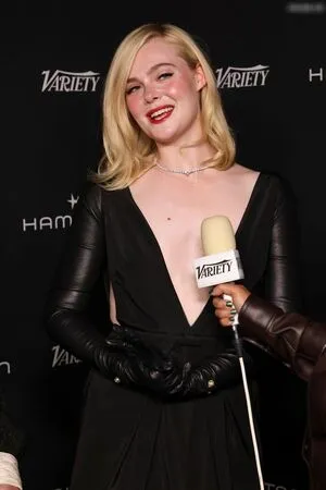 Elle Fanning OnlyFans Leaked Free Thumbnail Picture - #IM410S2UvP