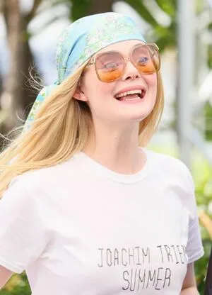 Elle Fanning OnlyFans Leaked Free Thumbnail Picture - #J1QAXYNJgo