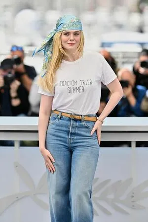 Elle Fanning OnlyFans Leaked Free Thumbnail Picture - #K00QhxTMmV
