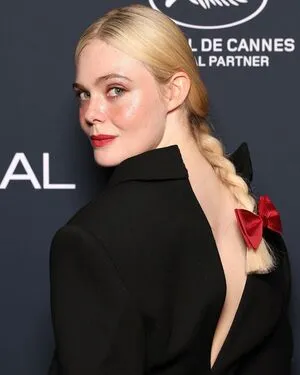 Elle Fanning OnlyFans Leaked Free Thumbnail Picture - #LNwCZ8Xfk6