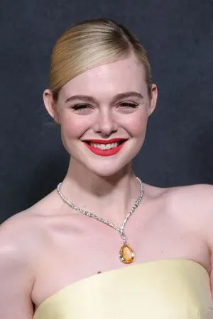 Elle Fanning OnlyFans Leaked Free Thumbnail Picture - #LephqfknC1