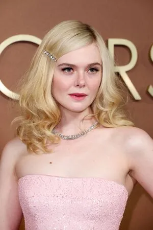 Elle Fanning OnlyFans Leaked Free Thumbnail Picture - #LjqXgXHeEU