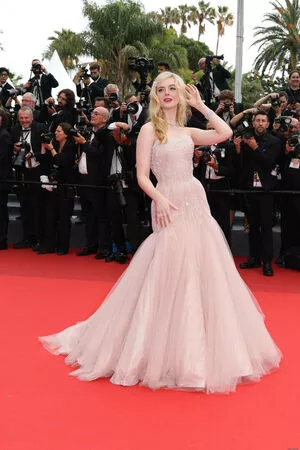 Elle Fanning OnlyFans Leaked Free Thumbnail Picture - #Lt0jRffYCv