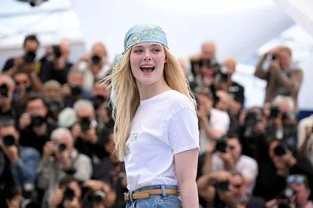 Elle Fanning OnlyFans Leaked Free Thumbnail Picture - #Lwmqnv1PBD