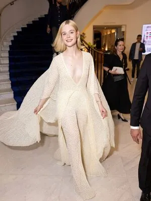 Elle Fanning OnlyFans Leaked Free Thumbnail Picture - #MJkpLWMP79