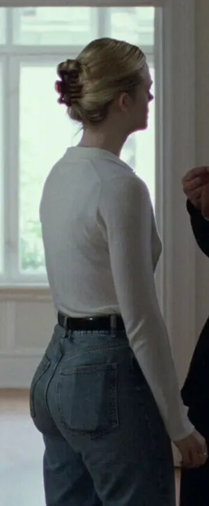 Elle Fanning OnlyFans Leaked Free Thumbnail Picture - #NBP9BbRB6o