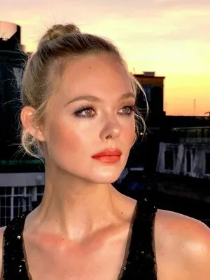 Elle Fanning OnlyFans Leaked Free Thumbnail Picture - #NGdXy2k0q0