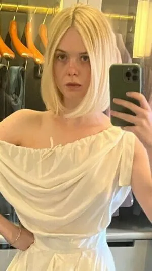 Elle Fanning OnlyFans Leaked Free Thumbnail Picture - #OeAkfHTKSk