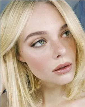 Elle Fanning OnlyFans Leaked Free Thumbnail Picture - #OiYkeiItN0